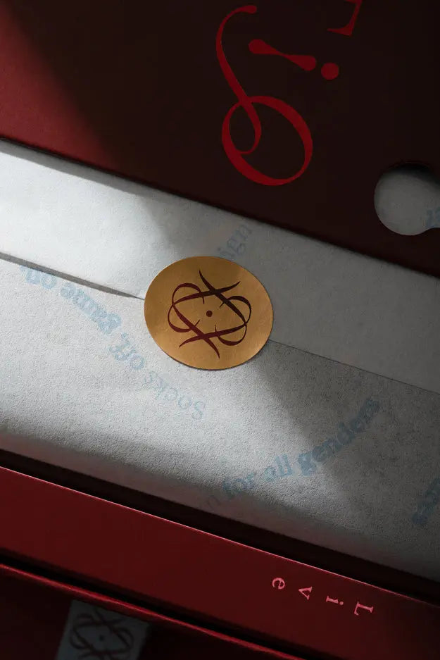 Bond Bites & Aphrodite Kártya – Prémium Ajándékcsomag Lustiq